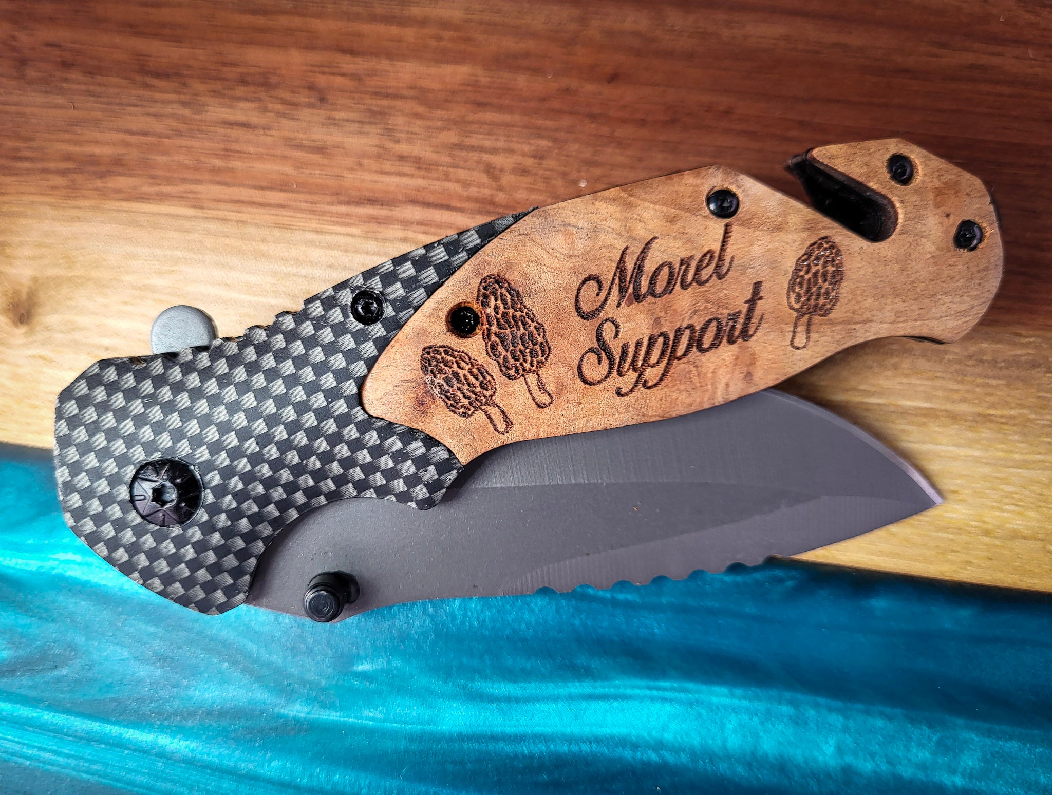 Engraved Pocket Knives